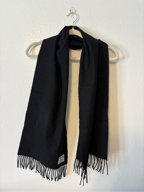 Nordstrom Accessories - Cashmere Scarf - Classic Winter Accessory